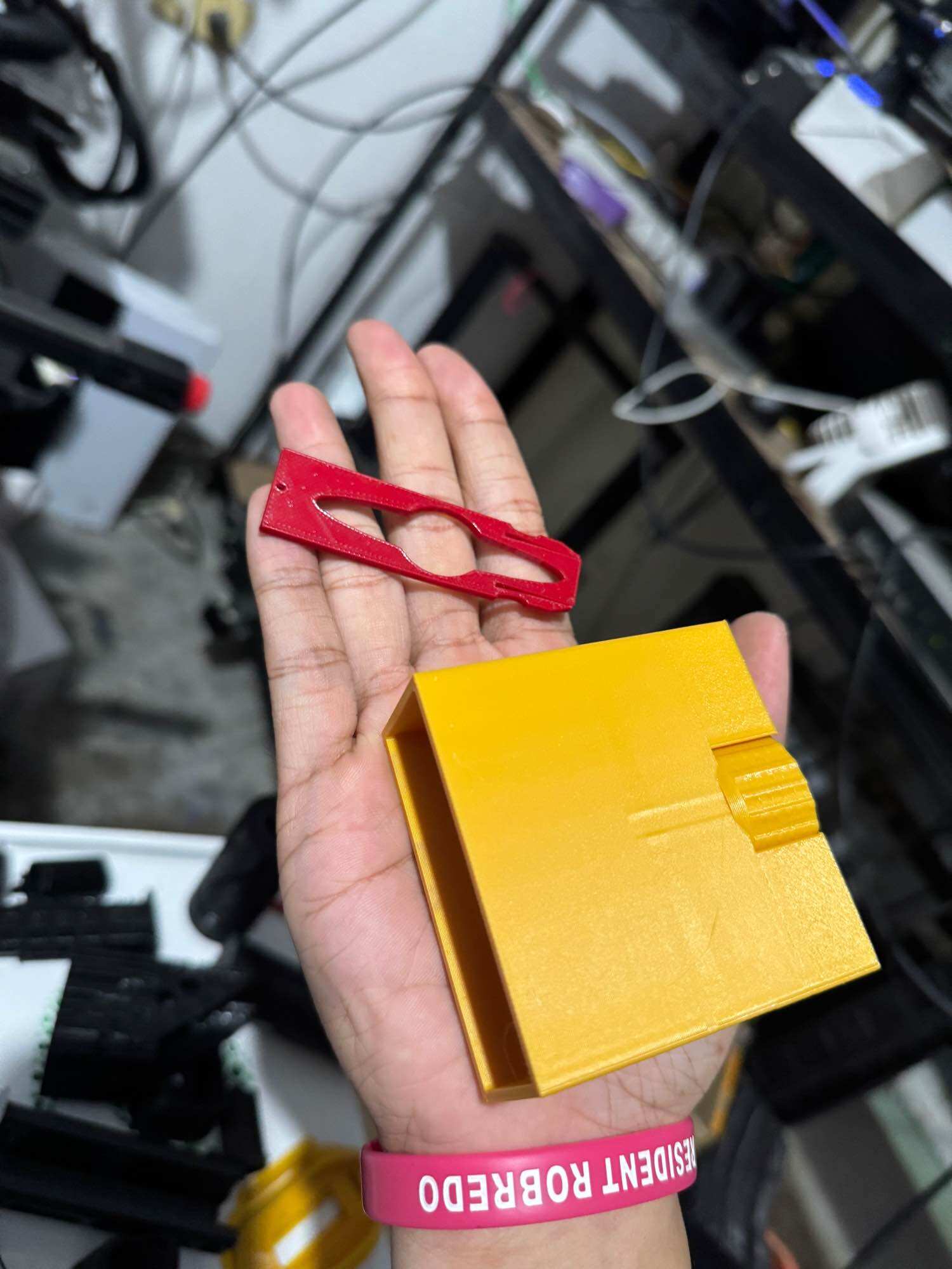 3d printed battle axe motorized mag bottle adapter