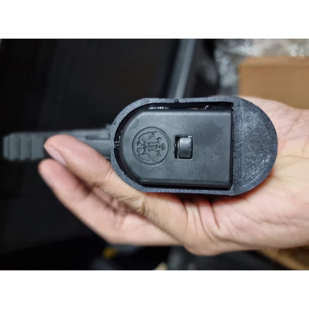 3D printed Caniks Mags well