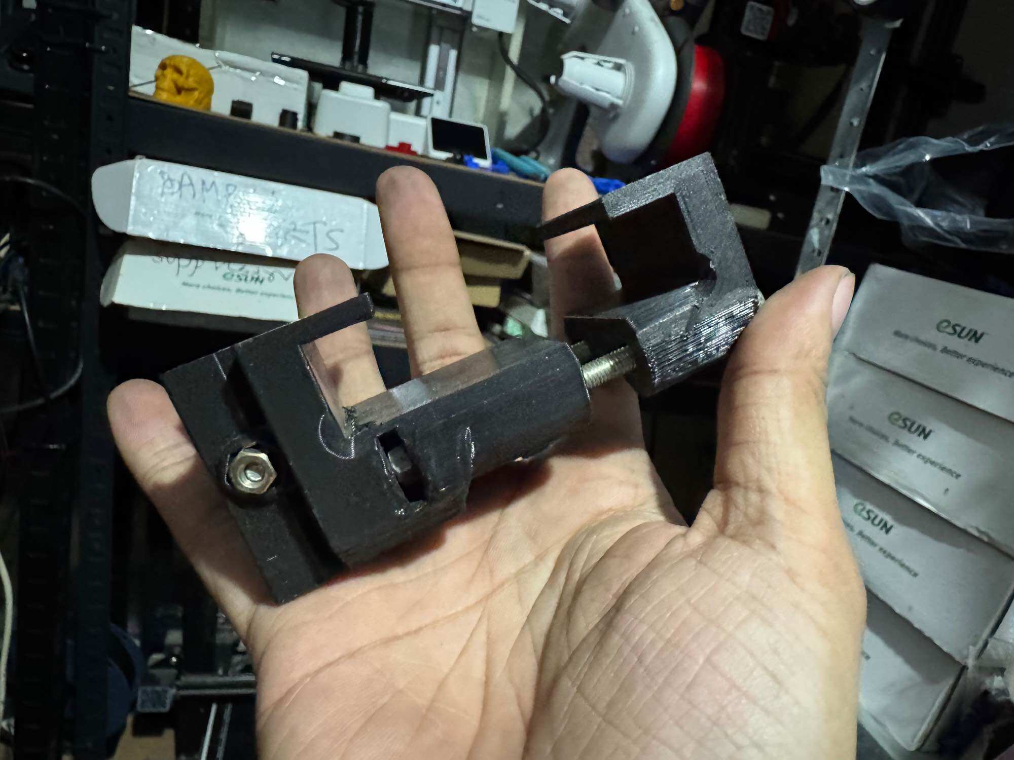 jomarx 3d printed cell phone holder for gel blasters / softair