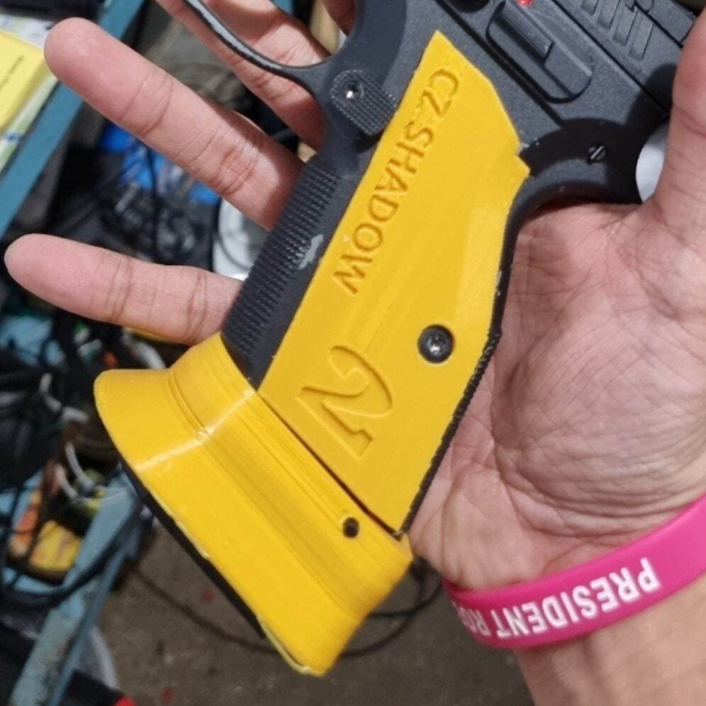 jomarX 3d printed TOY grips / magzwells fo KSC CZ shadow 2